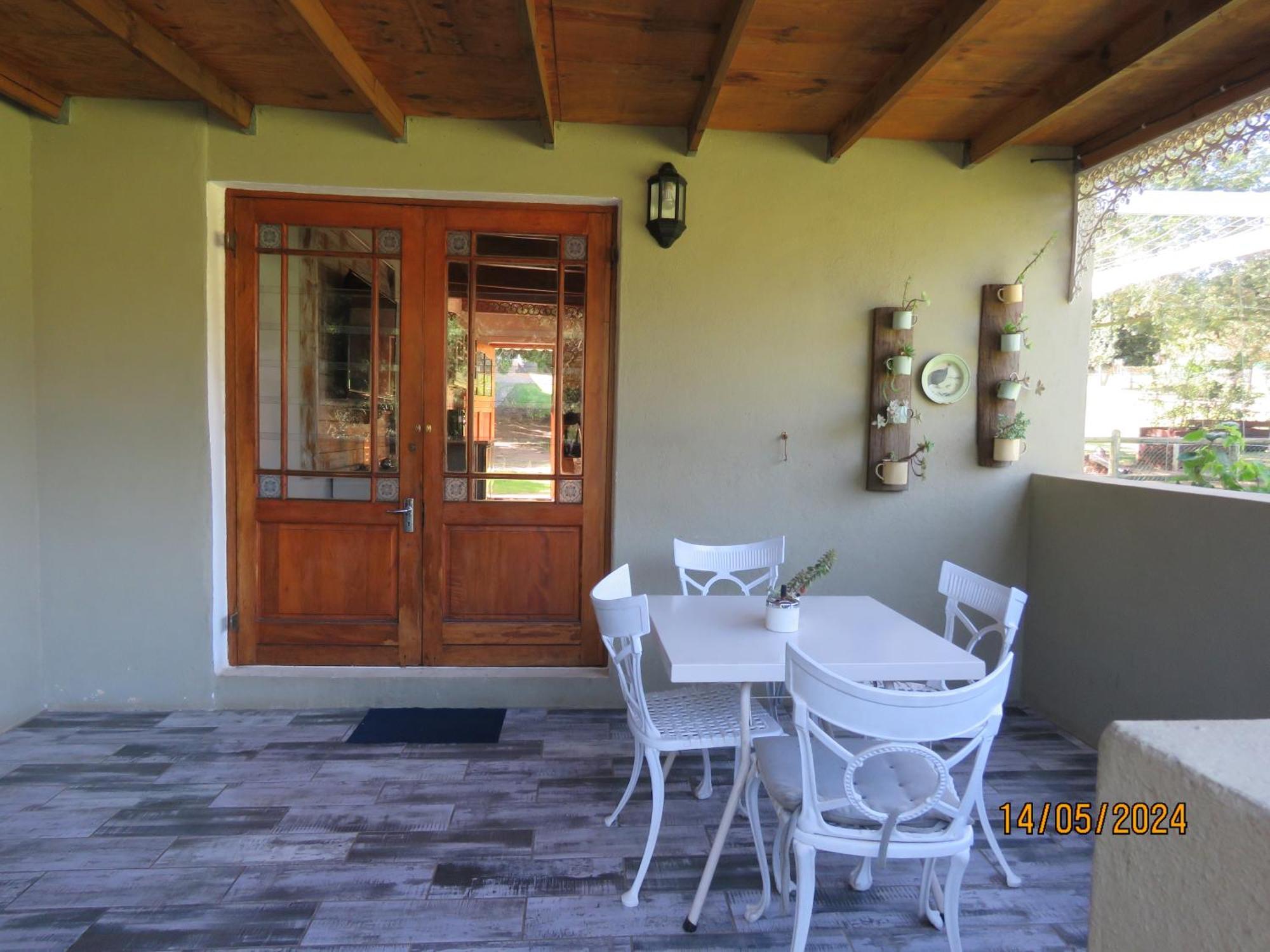 Town And Country Apartment Caledon Bagian luar foto